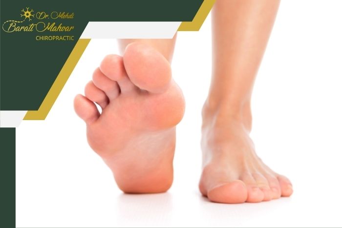 درمان صافی کف پا یا انحراف پنجه پا با کایروپراکتیک درمان صافی کف پا یا انحراف پنجه پا با کایروپراکتیک