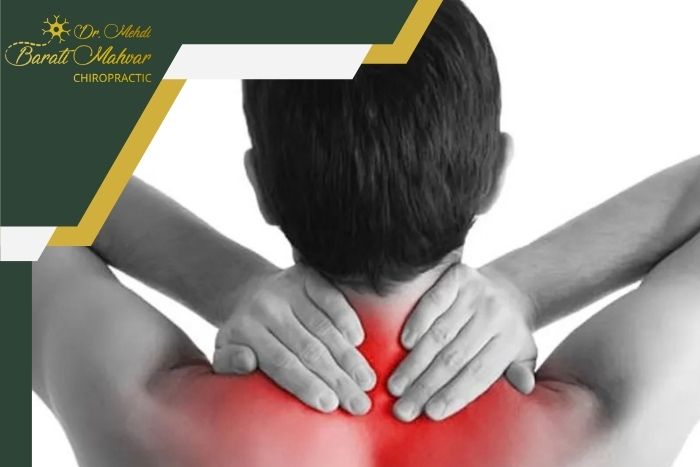 شایع‌ترین دلایل درد بین دو شانه